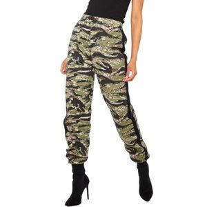NWT Missguided Camo Side Stripe Jogger Pants sz 0
